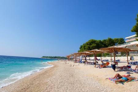 Charming Seaside Apartment Primosten Bagian luar foto