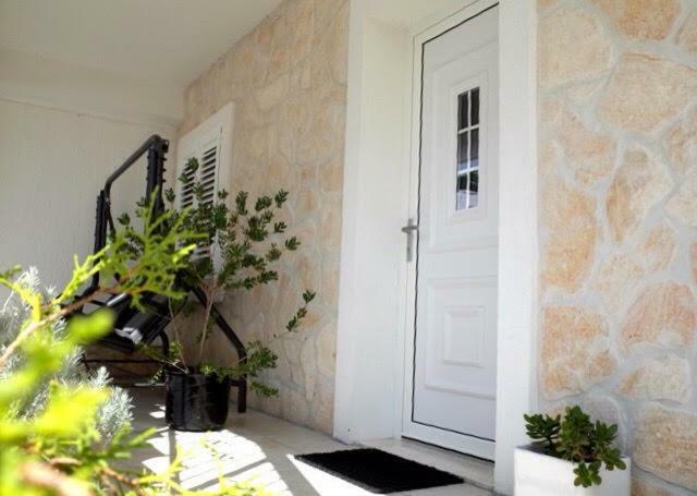 Charming Seaside Apartment Primosten Bagian luar foto