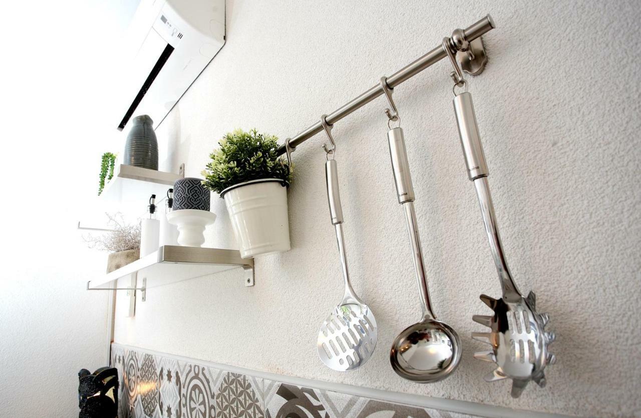 Charming Seaside Apartment Primosten Bagian luar foto